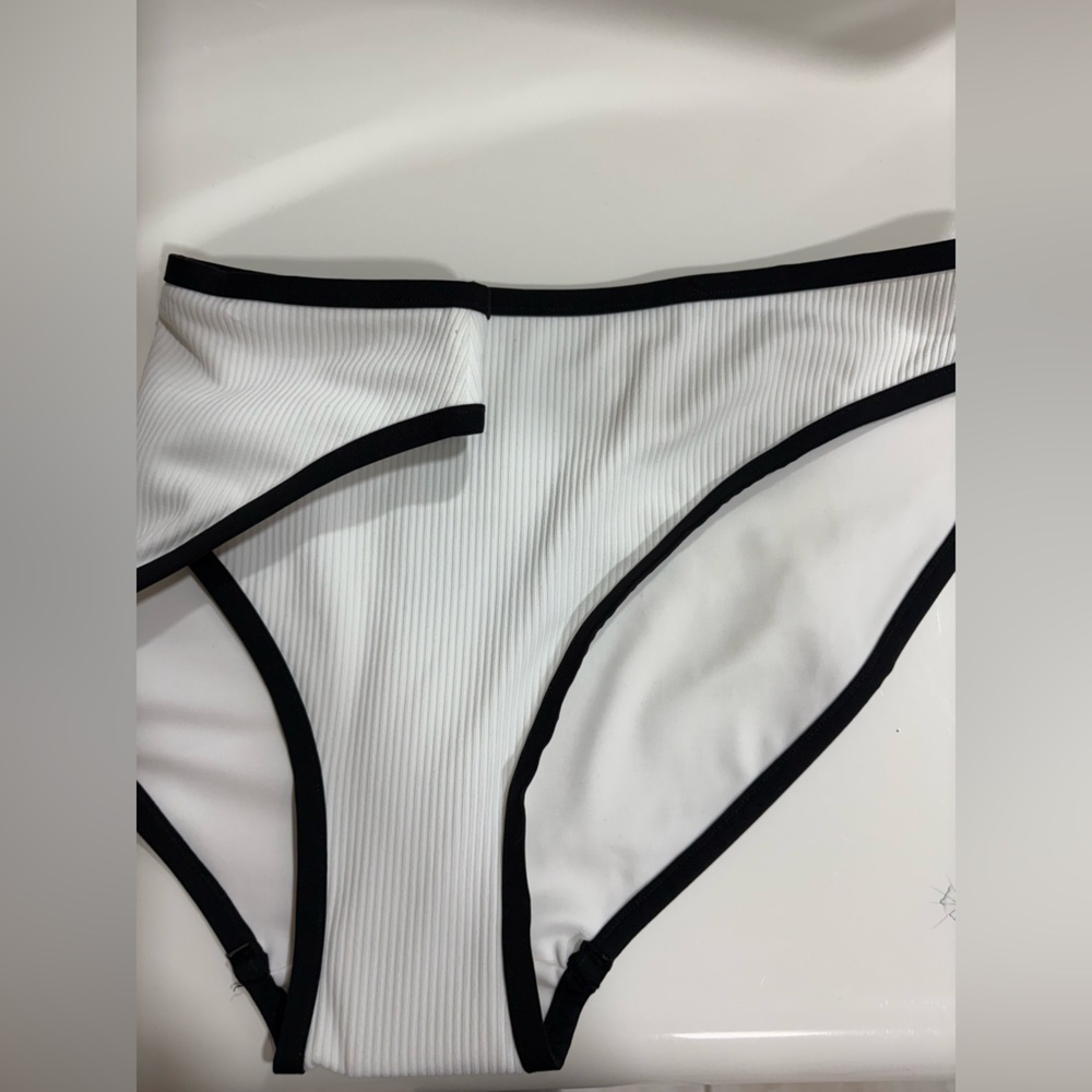 H&M Bikini Bottom SizeXL